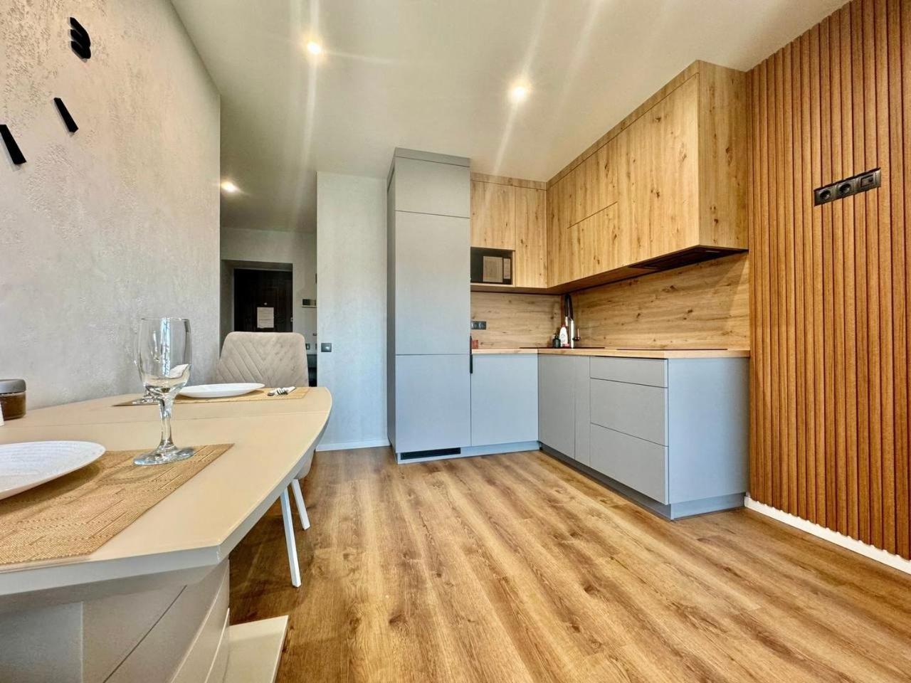Apartpoltava Сонячний Парк, Історичний Центр Найновіший Будинок Дизайн 2023 Легка Розкіш Тропічний Душ Звітні Документи Kültér fotó